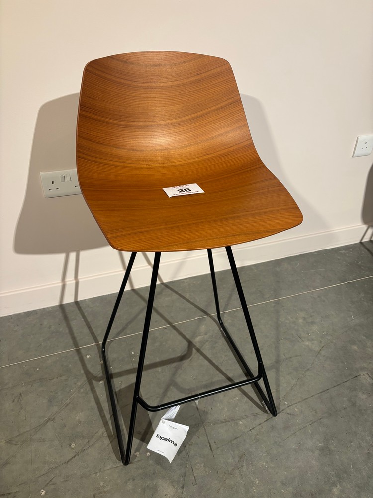 Lot 28  
            Offsite, Nottingham - Collection Only 

                
Lapalma Miunn Bar Stool with Wooden Veneer Shell Seat and Black Metal Sled Base