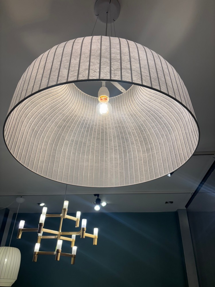 Lot 31  
            Offsite, Nottingham - Collection Only 

                
MUUTO Strand Open Pendant Light Fitting Complete, Diameter 60cm, Original RRP £665
