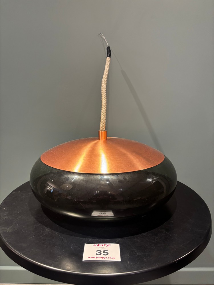 Lot 35  
            Offsite, Nottingham - Collection Only 

                
Brokis Knot Pendant Original RRP £2,375