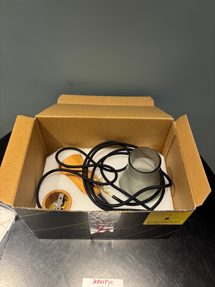 Lot 41  
            Offsite, Nottingham - Collection Only 

                
Suspension Pendant Light