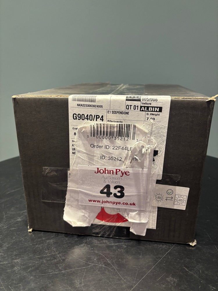 Lot 43  
            Offsite, Nottingham - Collection Only 

                
Suspension Light