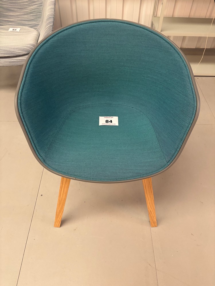 Lot 84  
            Offsite, Nottingham - Collection Only 

                
Hay About A Chair AAC 22 Lounge Chair