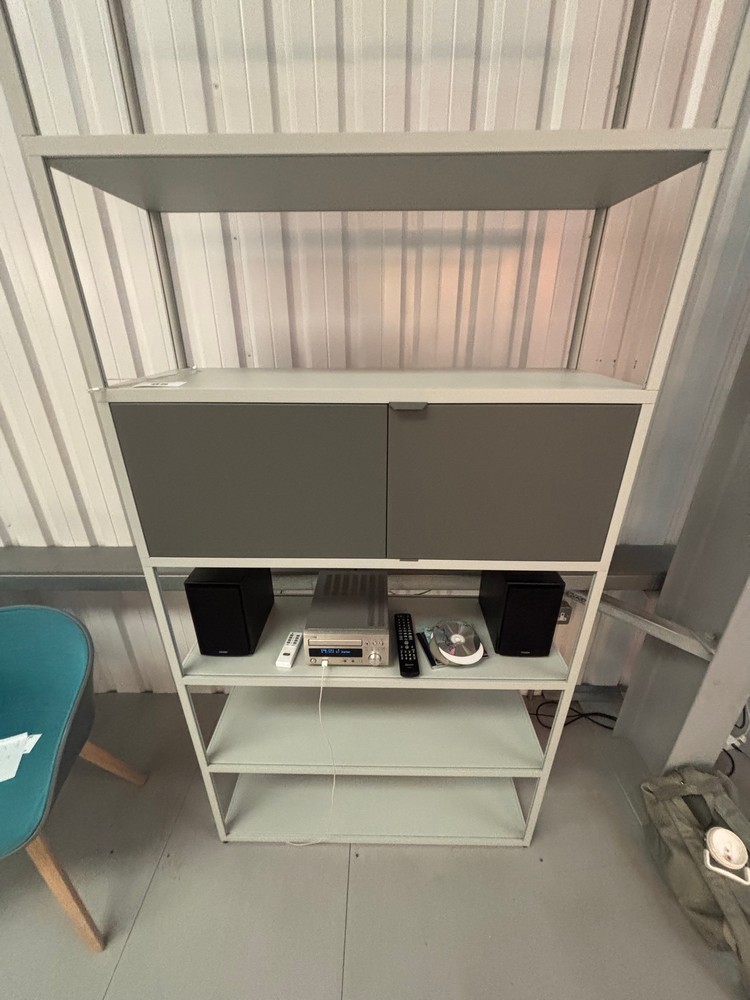 Lot 85  
            Offsite, Nottingham - Collection Only 

                
White Shelving Unit