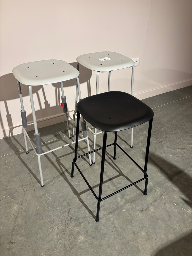 Lot 8  
            Offsite, Nottingham - Collection Only 

                
3 x Hay Soft Edge Barstools Original Combined RRP £432