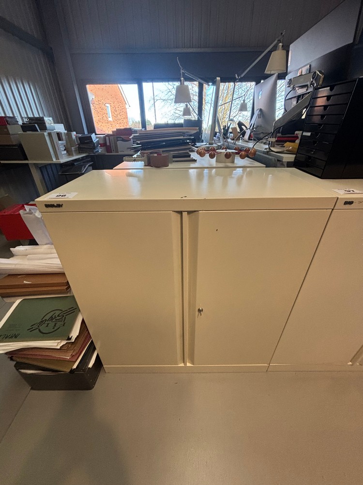 Lot 96  
            Offsite, Nottingham - Collection Only 

                
White 2 Door Cabinet