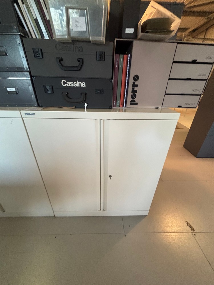 Lot 98  
            Offsite, Nottingham - Collection Only 

                
White 2 Door Cabinet