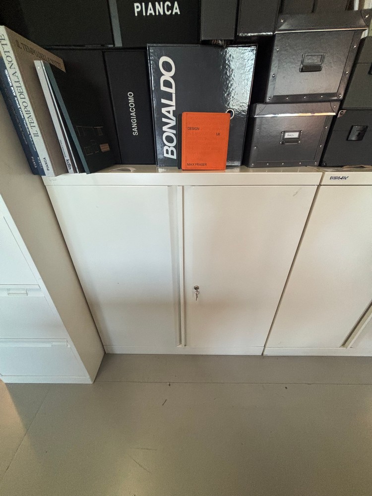 Lot 99  
            Offsite, Nottingham - Collection Only 

                
White 2 Door Cabinet