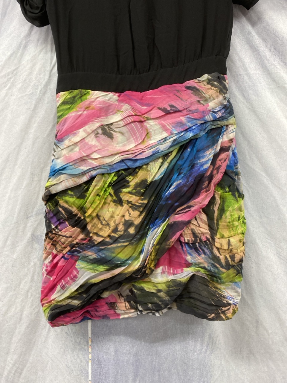Lot 125  
            Edinburgh SR20 - Delivery Only 

                
DIANE VON FURSTENBERG PRINTED SKIRT MINI DRESS IN MULTICOLOR SILK SIZE 2: LOCATIO...