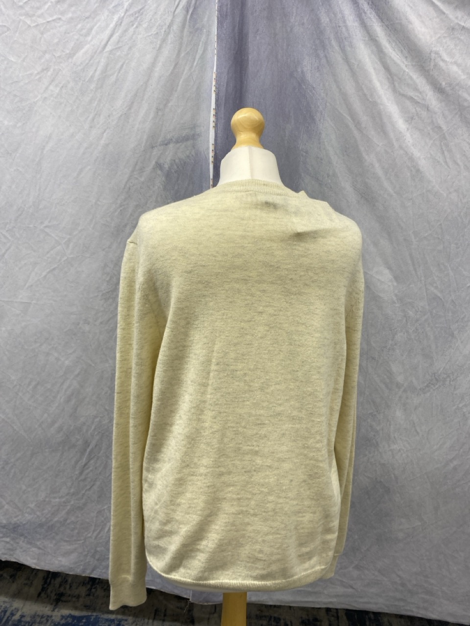 Lot 128  
            Edinburgh SR20 - Delivery Only 

                
ISABEL MARANT ÉTOILE EVANS SWEATER IN BEIGE COTTON SIZE S: LOCATION - RAIL 2
