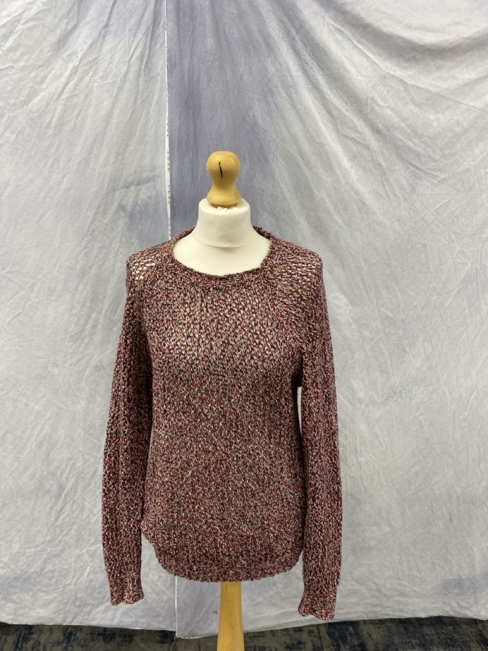 Lot 133  
            Edinburgh SR20 - Delivery Only 

                
ISABEL MARANT ETOILE SCOOP NECK SWEATER IN MULTICOLOR COTTON NO SIZE : LOCATION -...