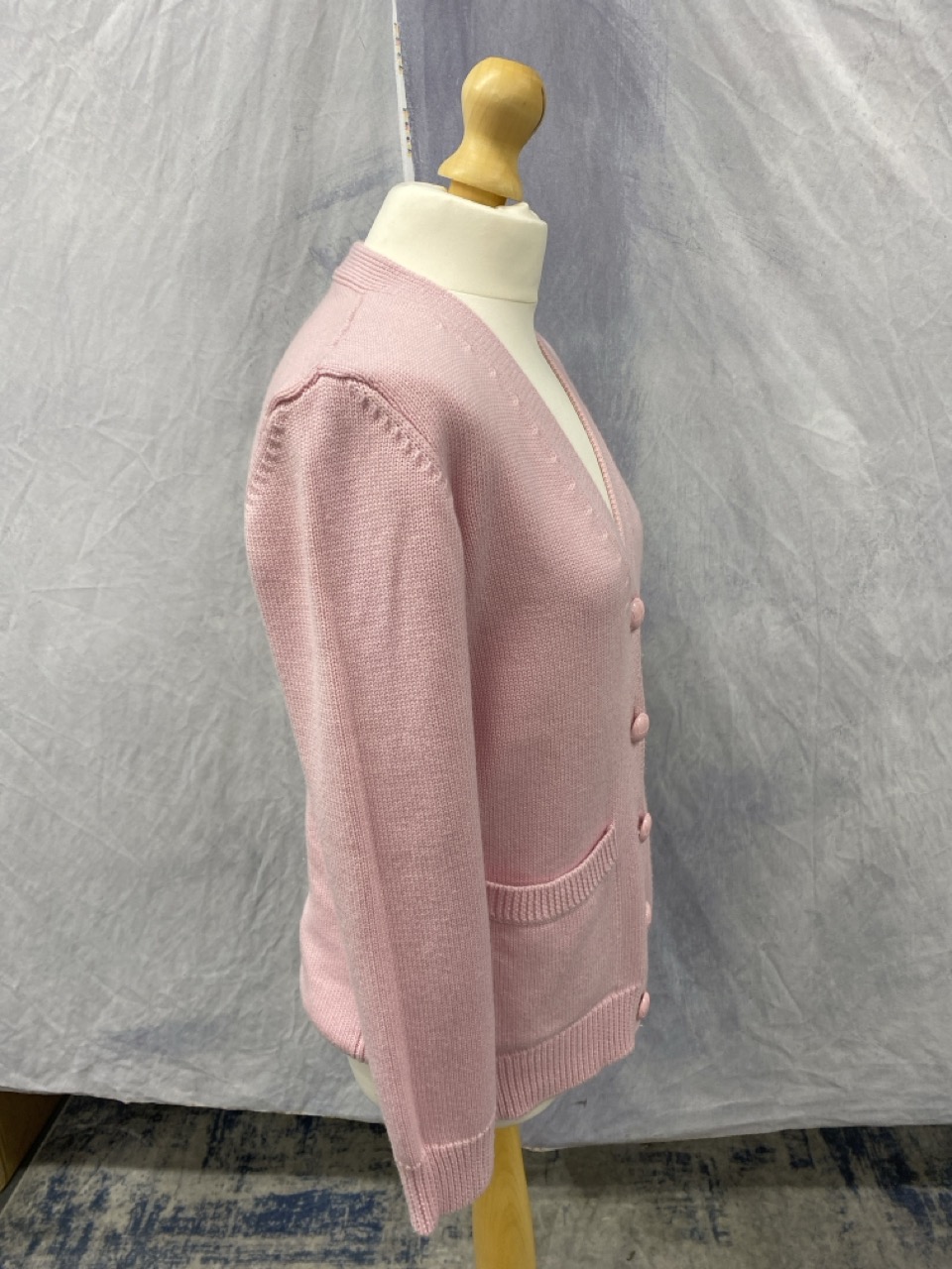 Lot 144  
            Edinburgh SR20 - Delivery Only 

                
GANNI PINK CARDIGAN SIZE S: LOCATION - RAIL 2