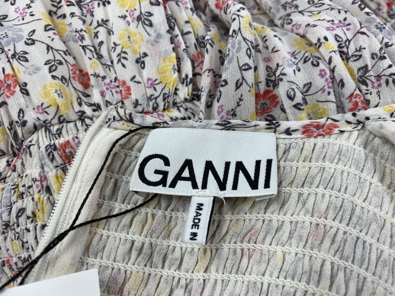 Lot 165  
            Edinburgh SR20 - Delivery Only 

                
GANNI FLORAL PRINT SHIRRED GEORGETTE MINI DRESS IN MULTICOLOR VISCOSE SIZE 38: LO...