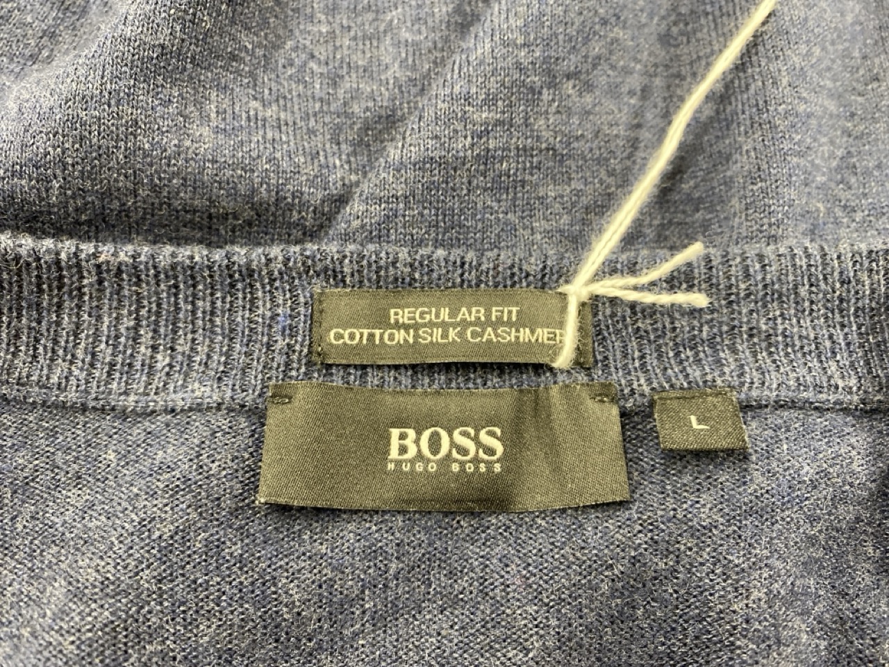 Lot 177  
            Edinburgh SR20 - Delivery Only 

                
BOSS REGULAR FIT SWEATER IN BLUE COTTON SIZE L: LOCATION - RAIL 2