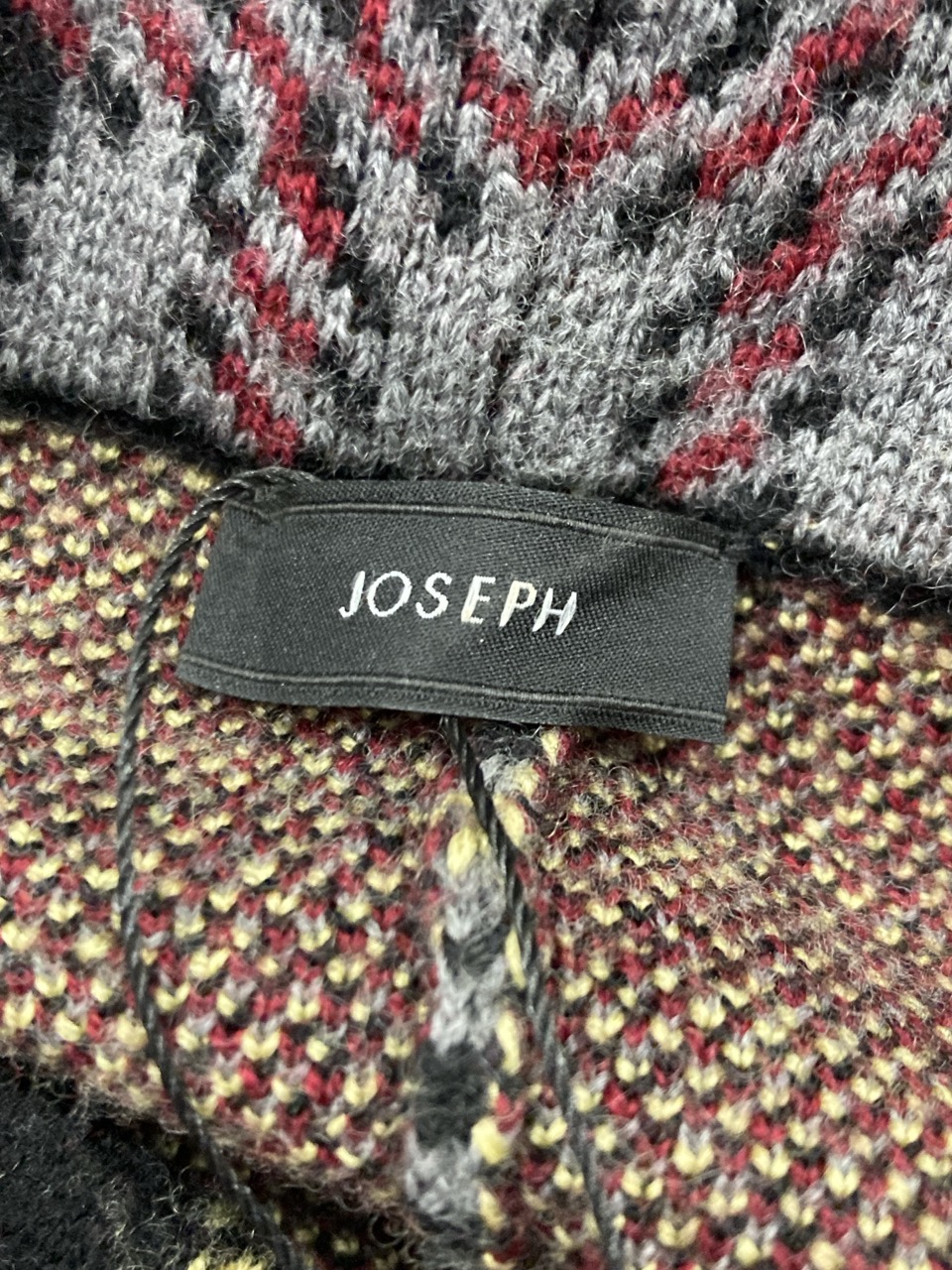 Lot 186  
            Edinburgh SR20 - Delivery Only 

                
JOSEPH PLAID SWEATER DRESS IN GREY WOOL SIZE M: LOCATION - RAIL 2