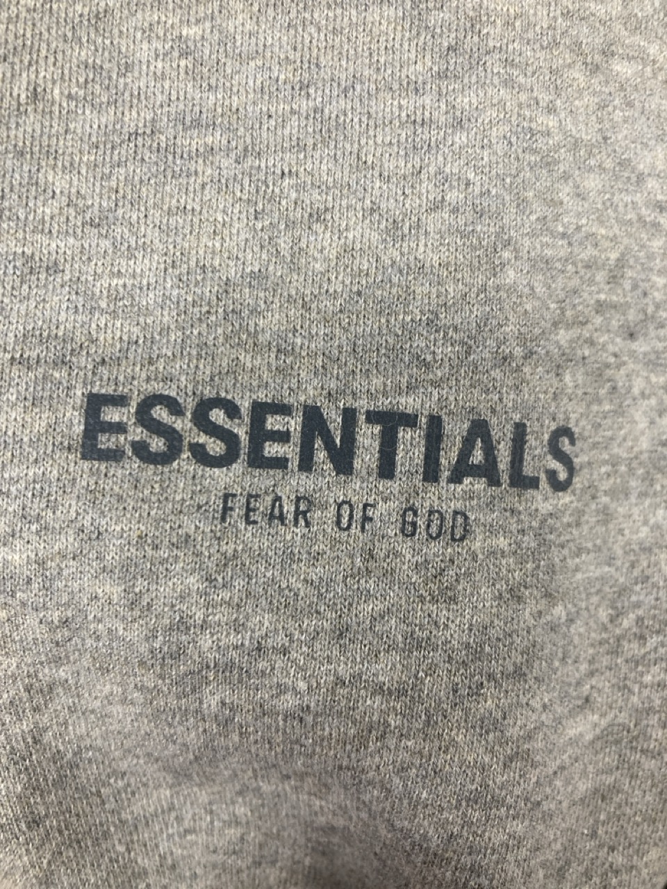 Lot 18  
            Edinburgh SR20 - Delivery Only 

                
FEAR OF GOD ESSENTIALS LOGO PRINT SWEATSHIRT IN GREY COTTON NO SIZE: LOCATION - R...