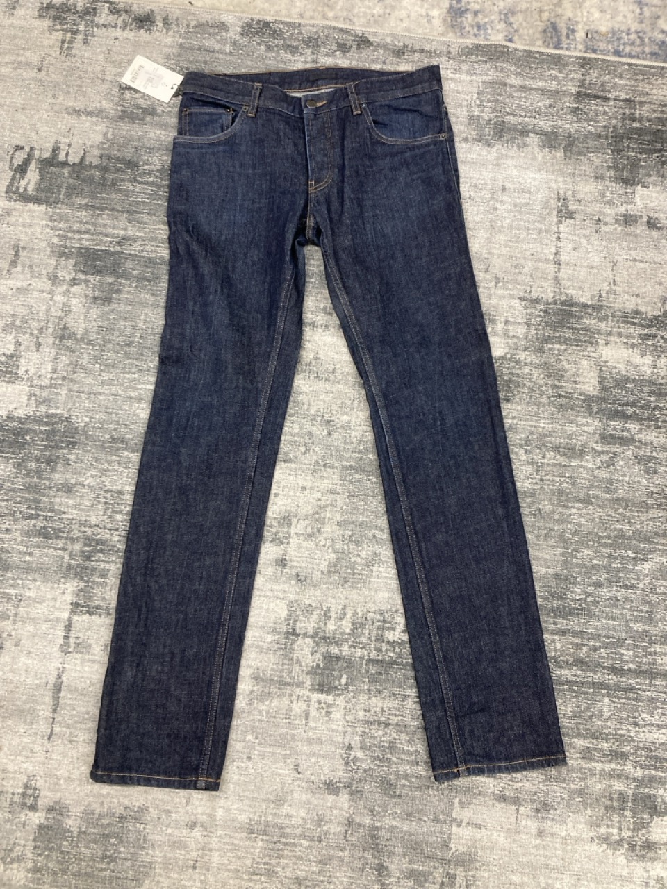Lot 191  
            Edinburgh SR20 - Delivery Only 

                
PRADA SLIM-FIT JEANS IN BLUE COTTON SIZE 32: LOCATION - RAIL 2