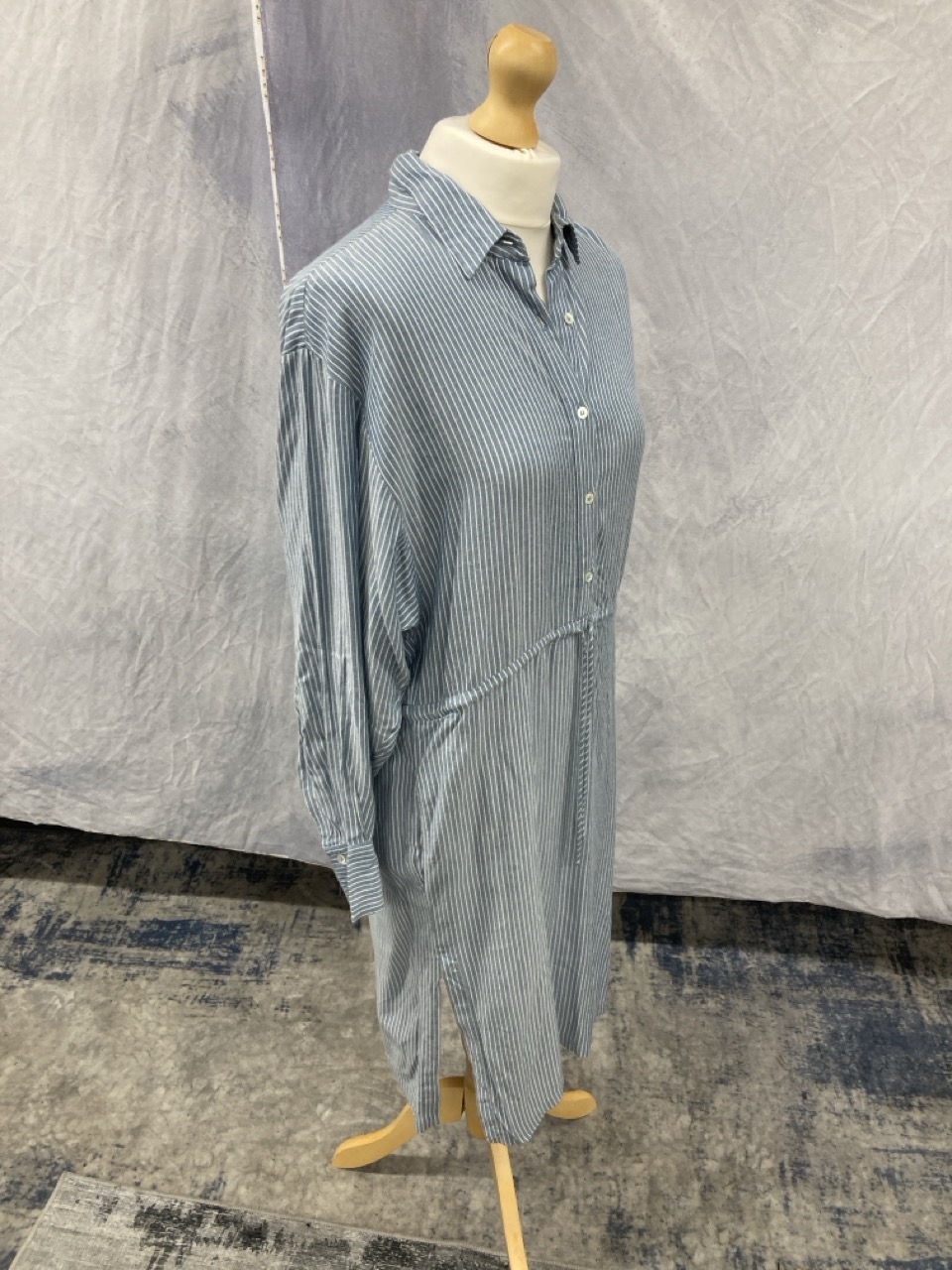 Lot 195  
            Edinburgh SR20 - Delivery Only 

                
IRO STRIPED SHIRT DRESS IN BLUE MODAL SIZE 36: LOCATION - RAIL 2