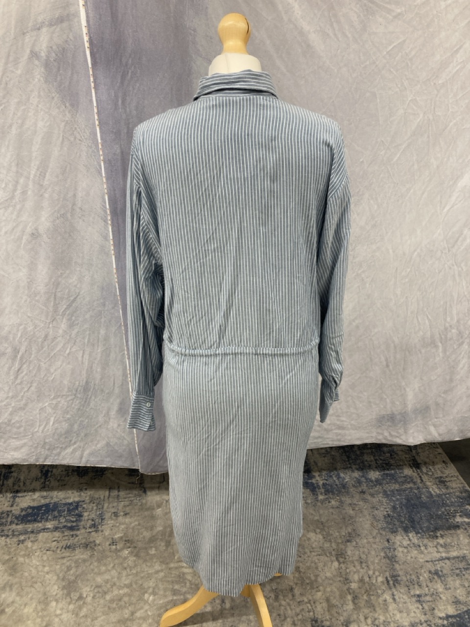 Lot 195  
            Edinburgh SR20 - Delivery Only 

                
IRO STRIPED SHIRT DRESS IN BLUE MODAL SIZE 36: LOCATION - RAIL 2