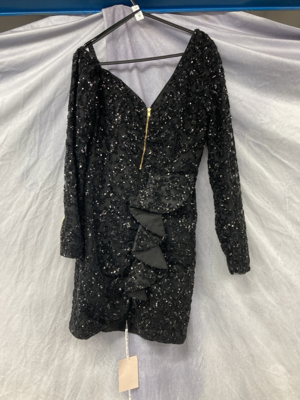 Lot 204  
            Edinburgh SR20 - Delivery Only 

                
SELF-PORTRAIT SEQUIN-EMBELLISHED OFF-THE-SHOULDER MINI DRESS IN BLACK POLYESTER N...