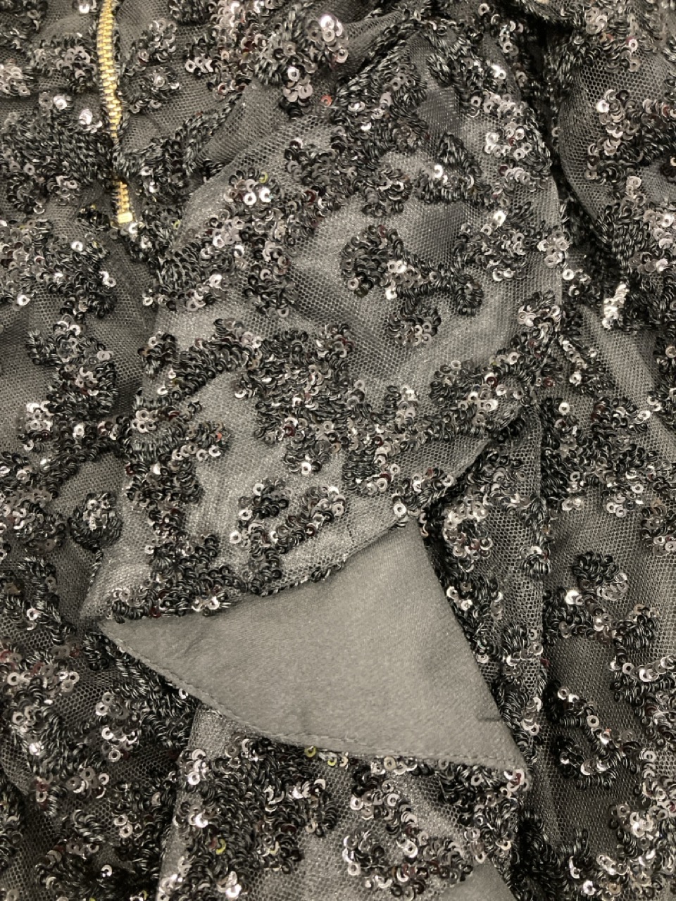 Lot 204  
            Edinburgh SR20 - Delivery Only 

                
SELF-PORTRAIT SEQUIN-EMBELLISHED OFF-THE-SHOULDER MINI DRESS IN BLACK POLYESTER N...