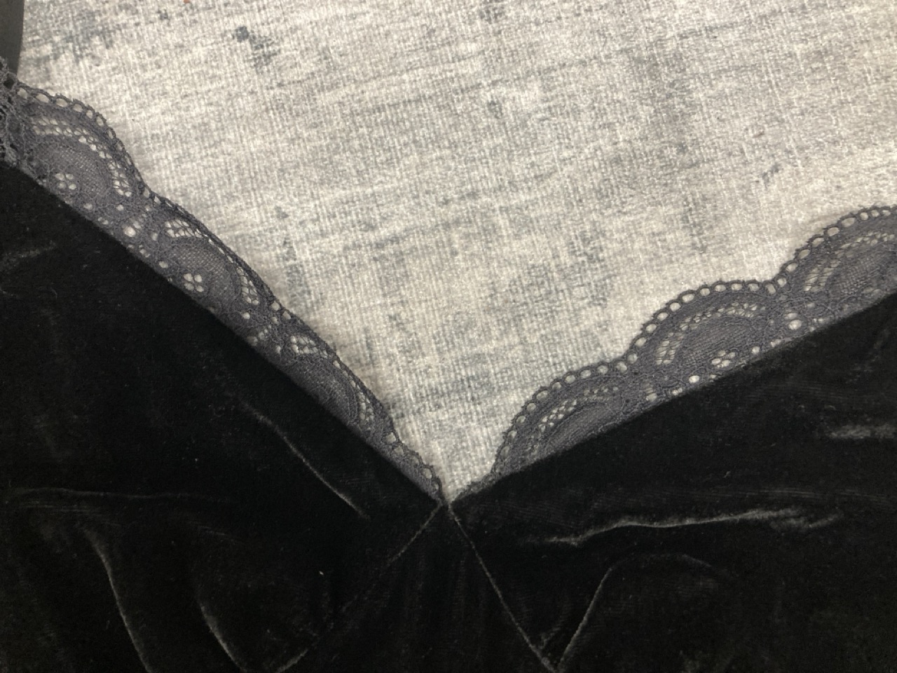 Lot 219  
            Edinburgh SR20 - Delivery Only 

                
MICHAEL MICHAEL KORS SLEEVELESS JUMPSUIT IN BLACK VISCOSE SIZE 0: LOCATION - RAIL 2