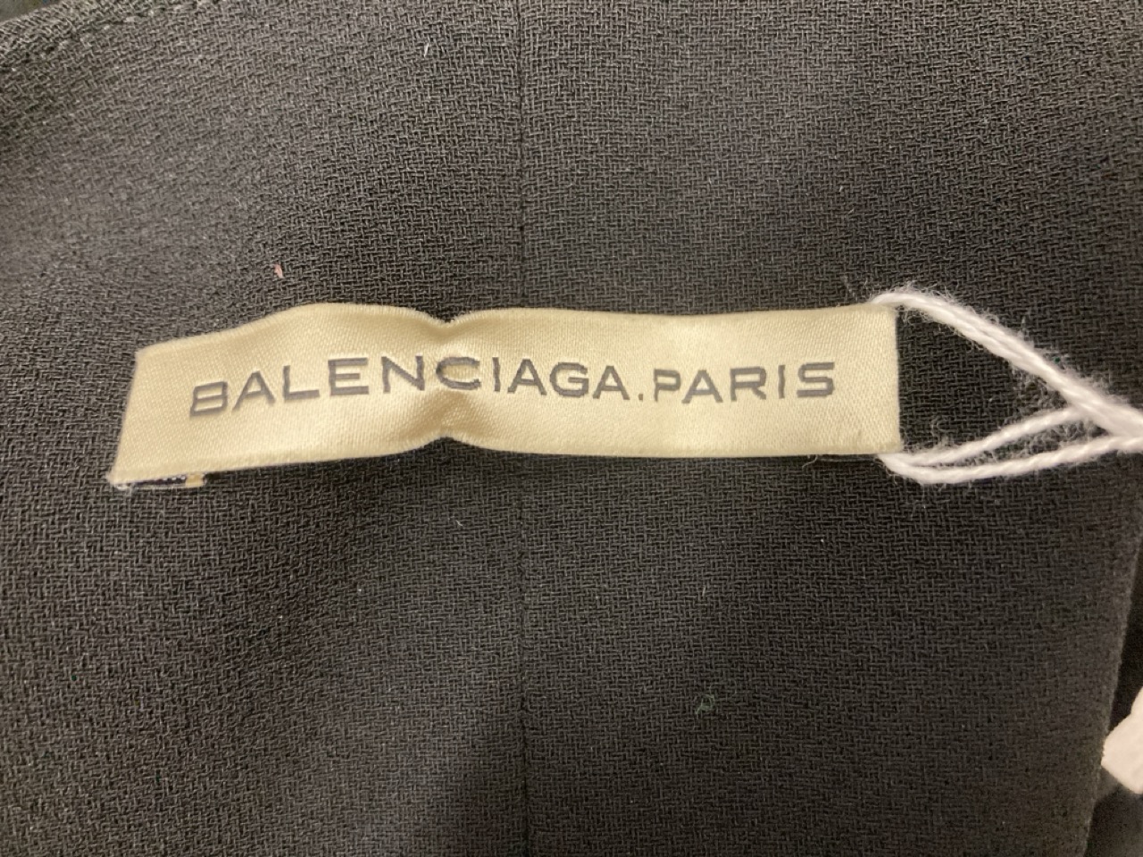 Lot 220  
            Edinburgh SR20 - Delivery Only 

                
BALENCIAGA TIE WAIST TROUSERS IN BLACK TRIACETATE NO SIZE : LOCATION - RAIL 2