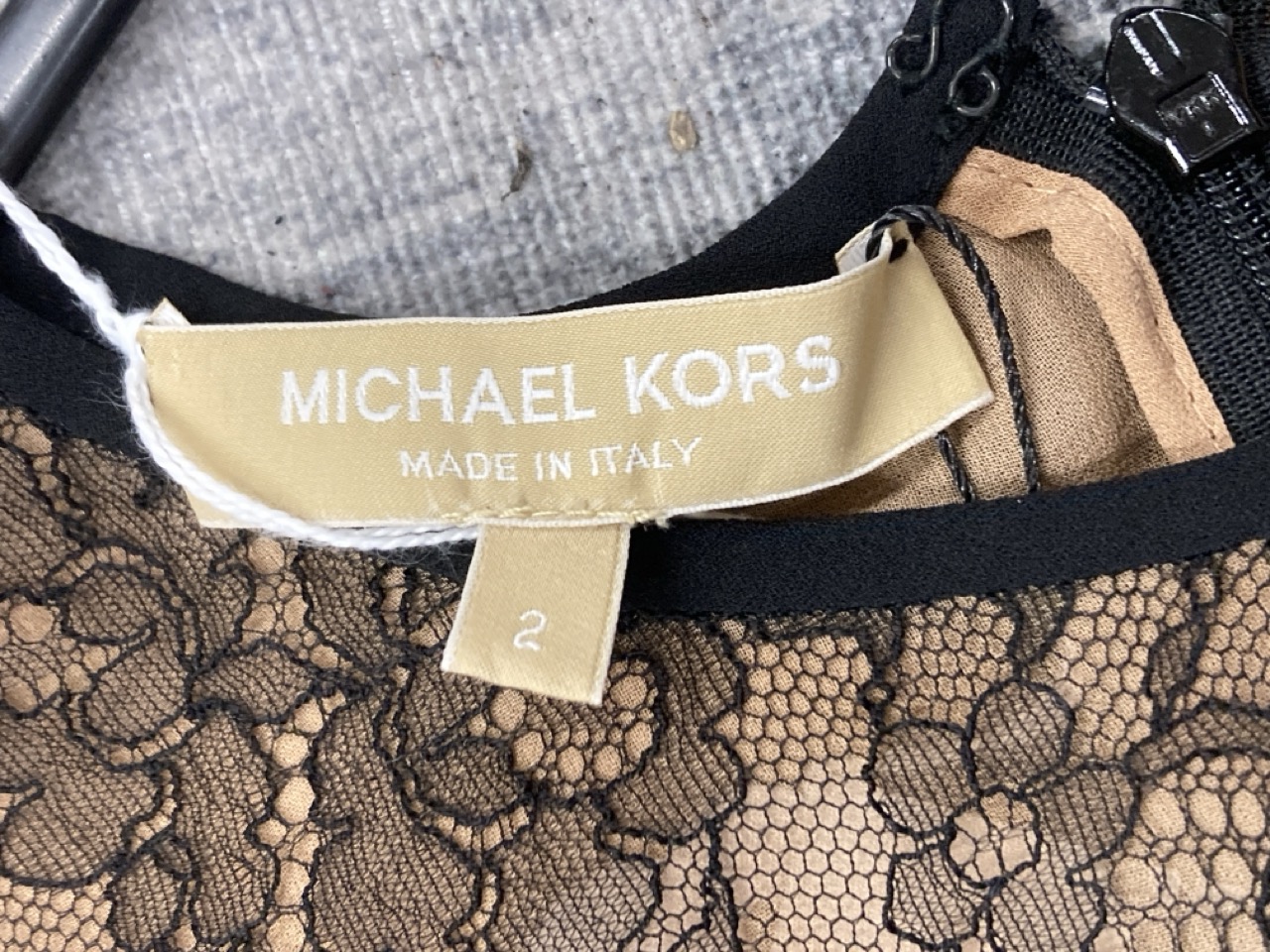 Lot 221  
            Edinburgh SR20 - Delivery Only 

                
MICHAEL KORS LACE DRESS IN BLACK RAYON SIZE 2: LOCATION - RAIL 2
