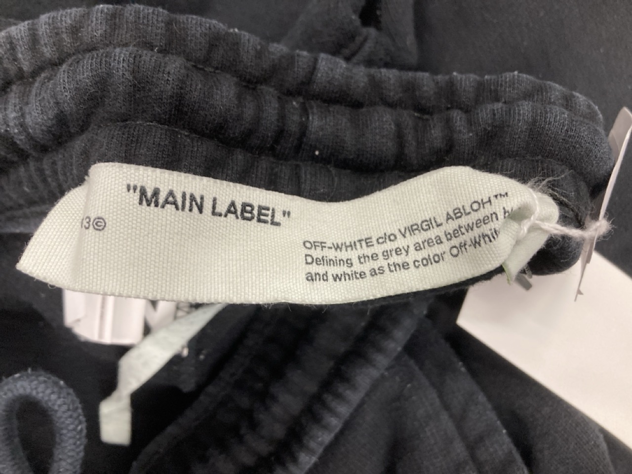 Lot 229  
            Edinburgh SR20 - Delivery Only 

                
OFF-WHITE SWEATPANTS IN BLACK COTTON SIZE XXS: LOCATION - RAIL 2