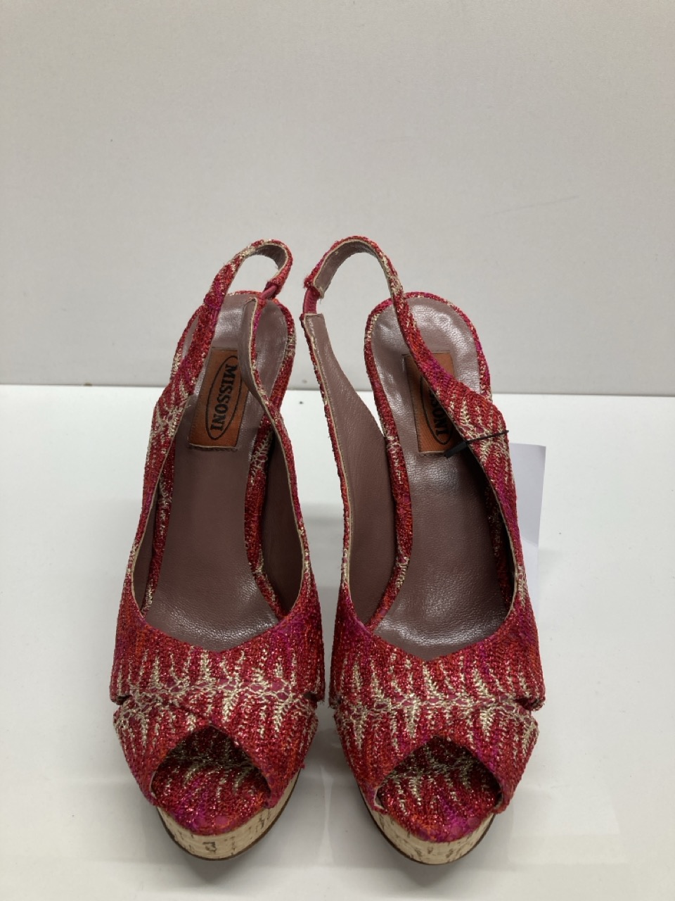 Lot 238  
            Edinburgh SR20 - Delivery Only 

                
MISSONI SLINGBACK PLATFORM SANDALS IN RED CROCHETED VISCOSE SIZE UK 3: LOCATION -...