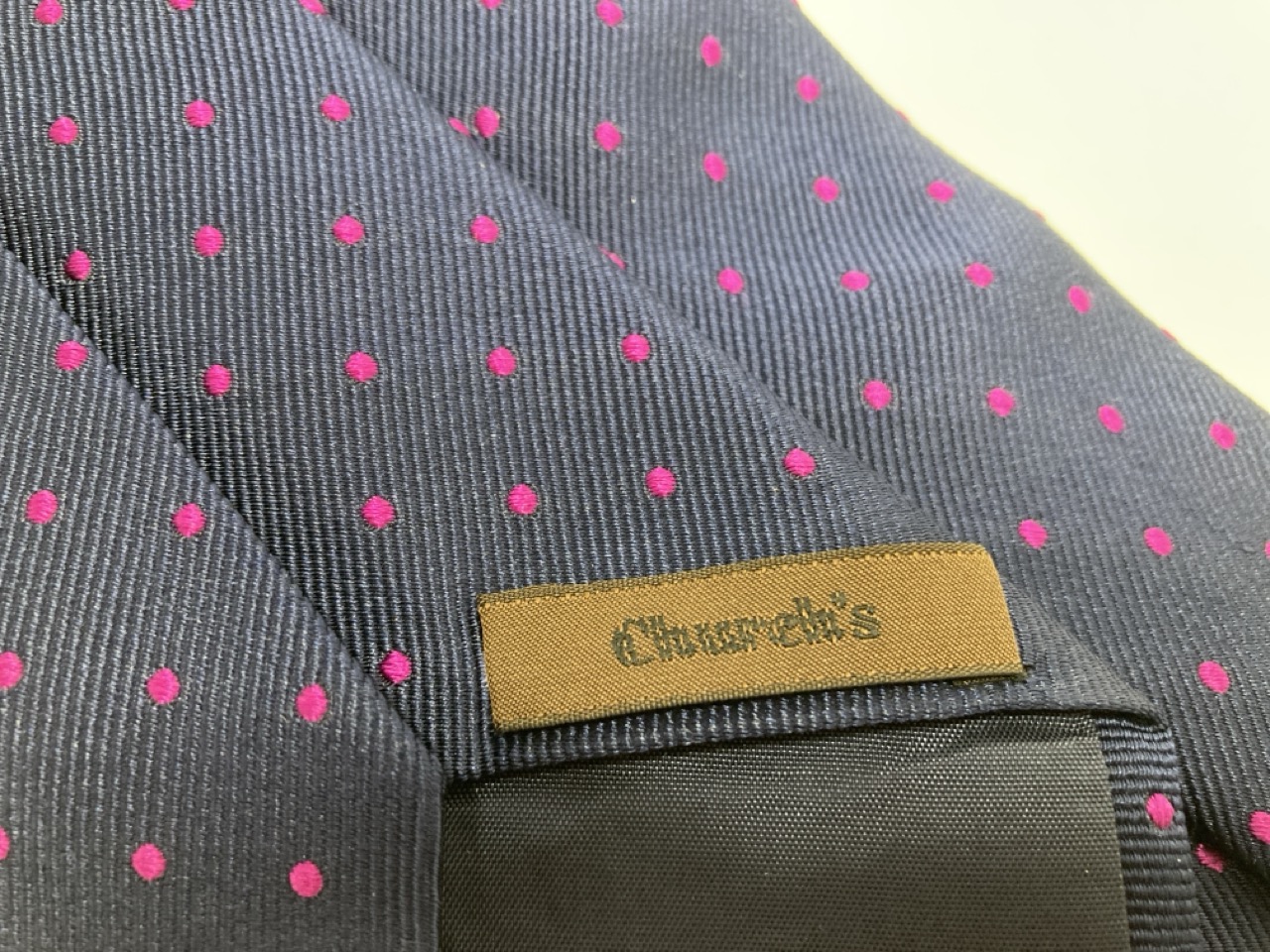 Lot 239  
            Edinburgh SR20 - Delivery Only 

                
CHURCH'S FORMAL POLKA TIE IN BLUE PRINT SILK : LOCATION - TABLE 1