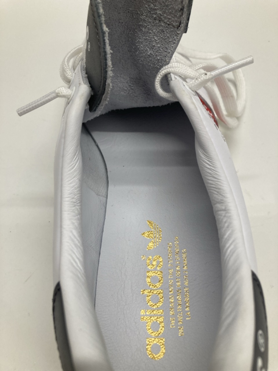 Lot 240  
            Edinburgh SR20 - Delivery Only 

                
ADIDAS  X HUMAN MADE STAN SMITH LOW TOP SNEAKERS IN WHITE LEATHER NO SIZE: LOCATI...