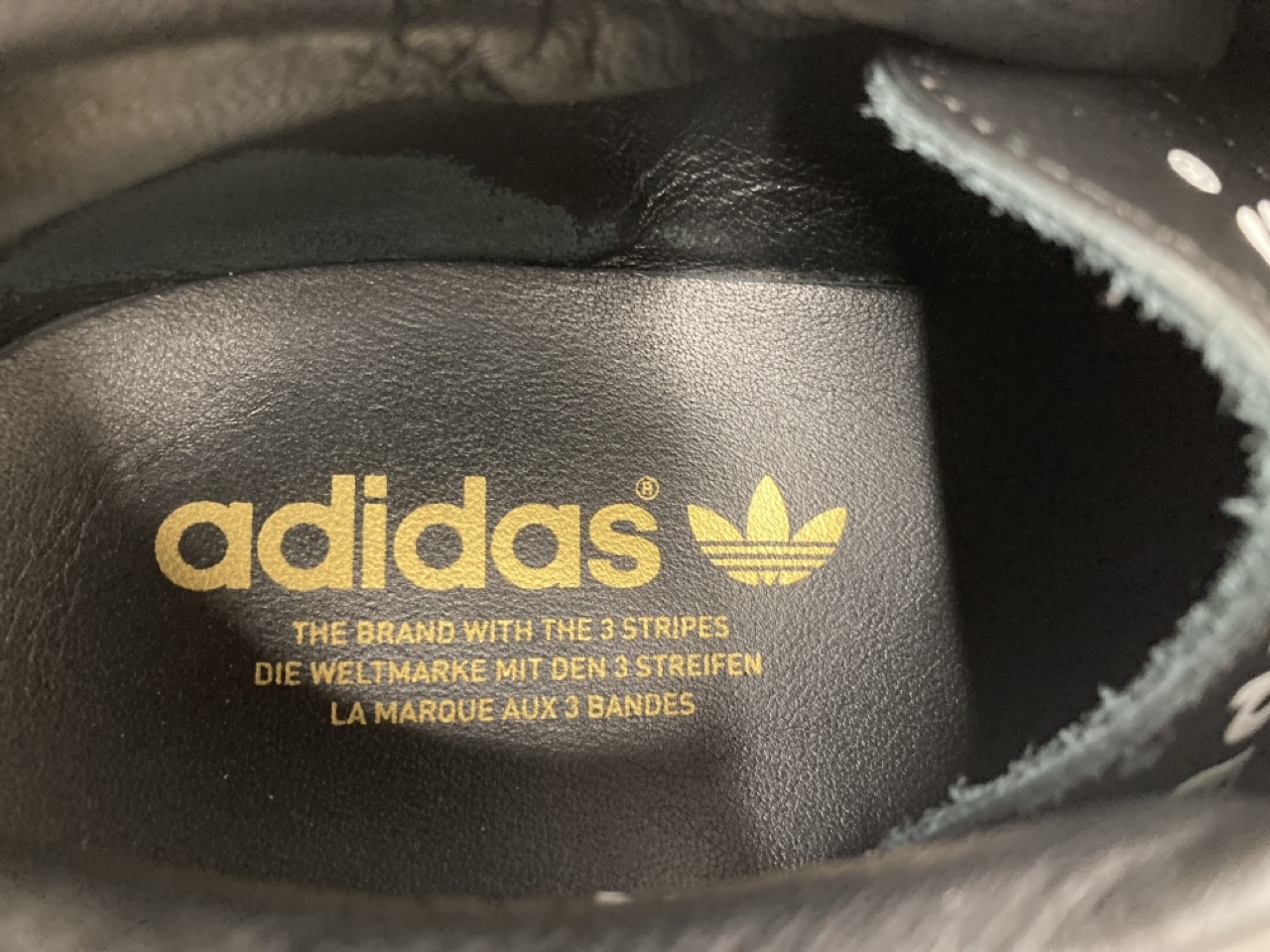 Lot 243  
            Edinburgh SR20 - Delivery Only 

                
ADIDAS  X HUMAN MADE STAN SMITH LOW TOP SNEAKERS IN BLACK LEATHER NO SIZE: LOCATI...