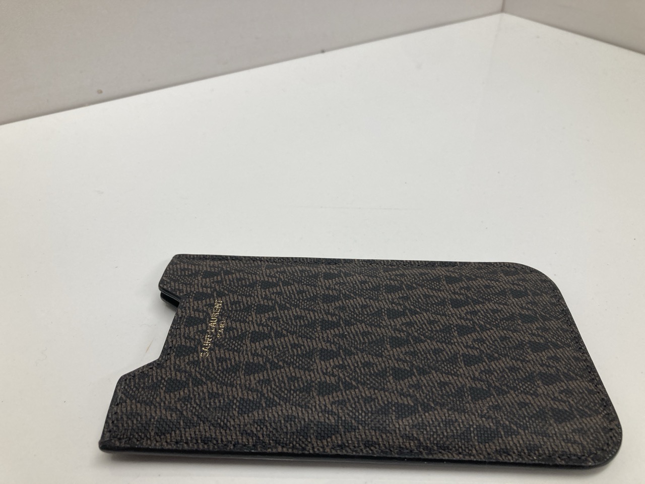 Lot 247  
            Edinburgh SR20 - Delivery Only 

                
SAINT LAURENT MONOGRAM FLAT PHONE POUCH IN MULTICOLOR COATED CANVAS : LOCATION - ...
