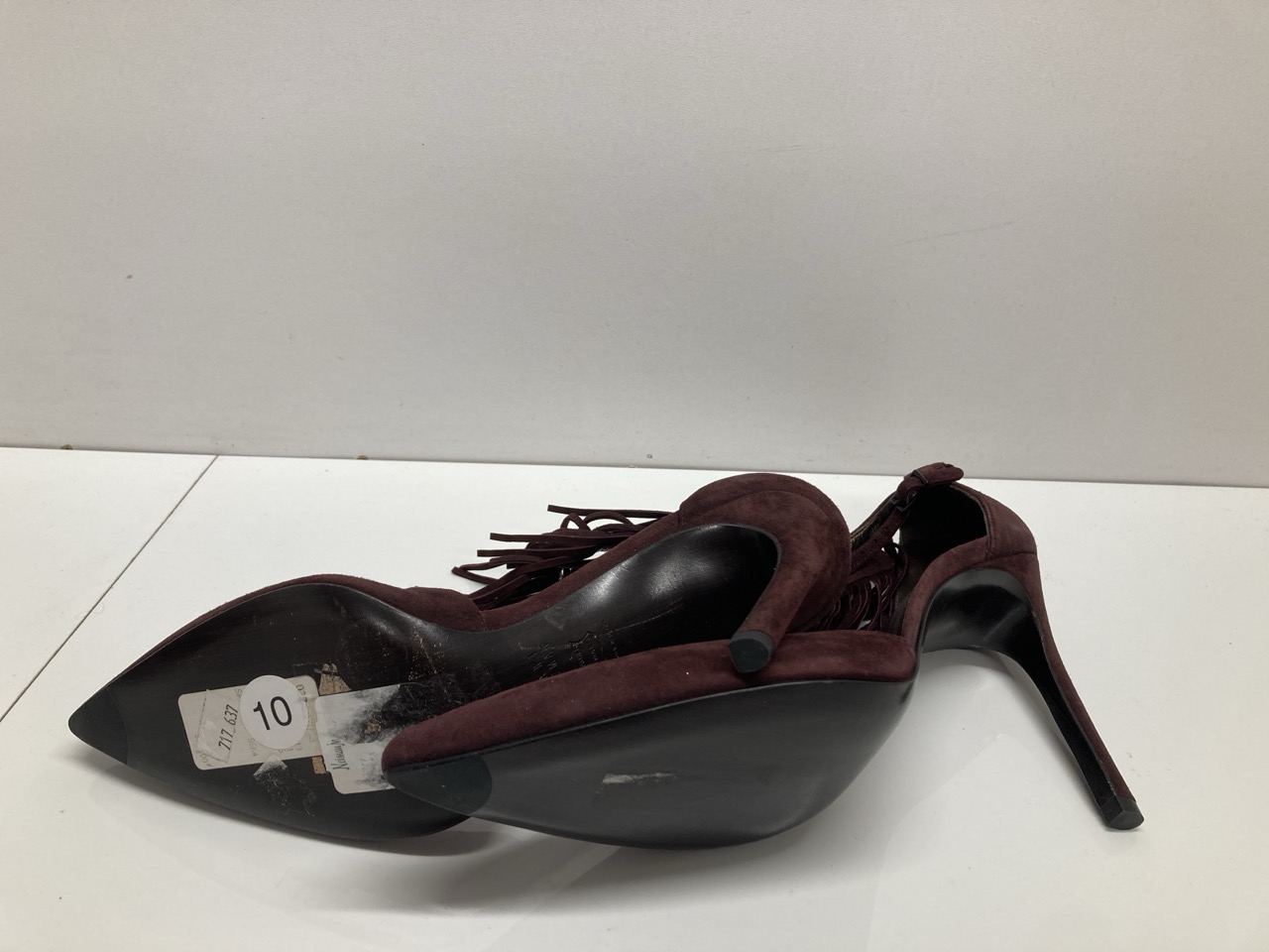 Lot 257  
            Edinburgh SR20 - Delivery Only 

                
STUART WEITZMAN FRINGELICA ANKLE STRAP HEELS IN BURGUNDY SUEDE NO SIZE: LOCATION ...
