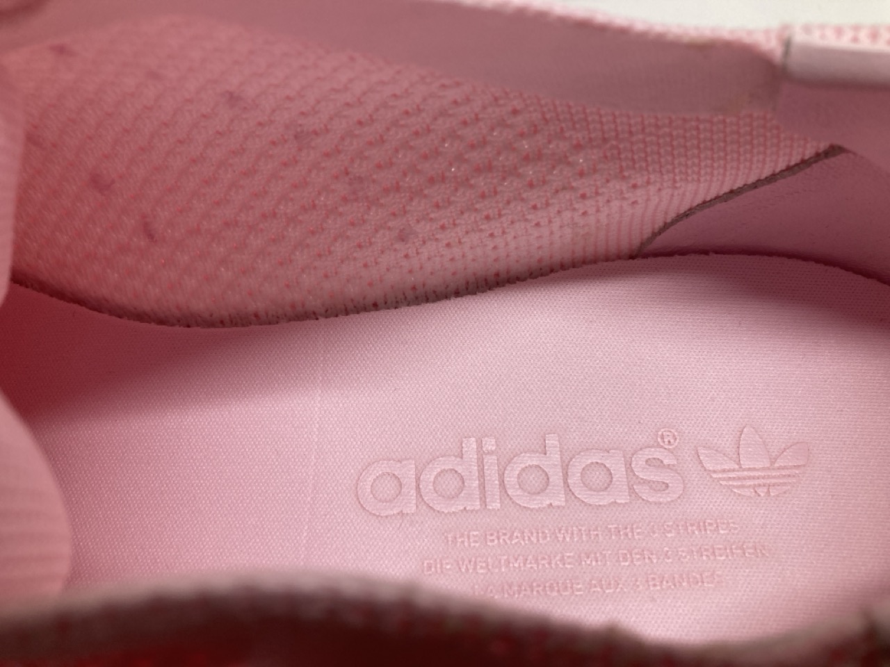 Lot 268  
            Edinburgh SR20 - Delivery Only 

                
ADIDAS STAN SMITH SNEAKERS IN PINK PRIMEKNIT FABRIC SIZE UK 8.5: LOCATION - TABLE 1