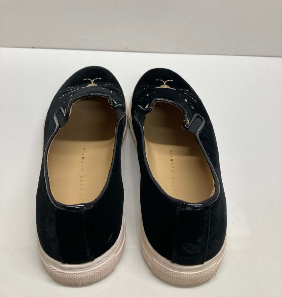 Lot 271  
            Edinburgh SR20 - Delivery Only 

                
CHARLOTTE OLYMPIA EMBROIDERED ACCENT SNEAKERS IN BLACK VELVET SIZE UK 4: LOCATION...