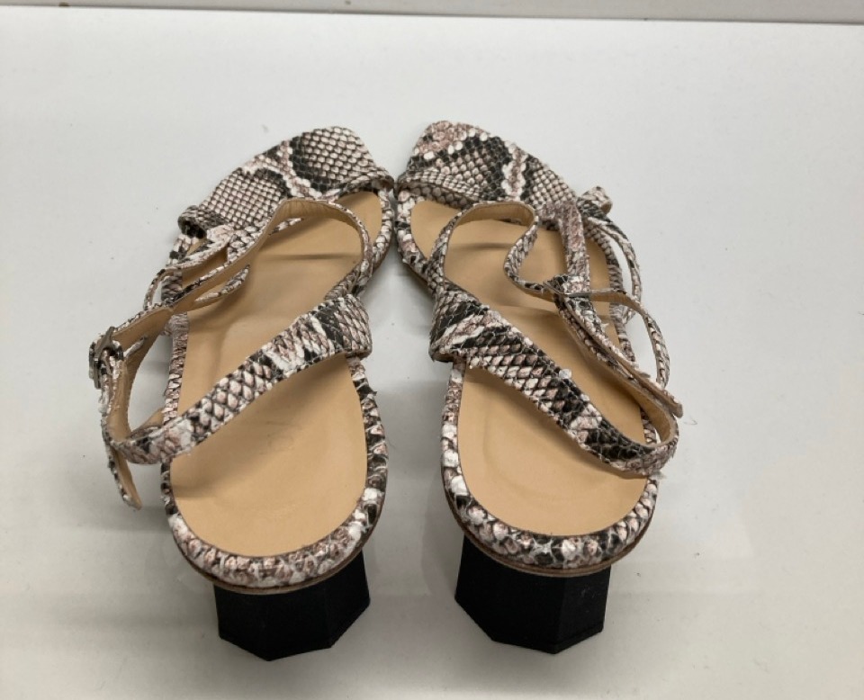 Lot 273  
            Edinburgh SR20 - Delivery Only 

                
BY FAR BRIGETTE SNAKE-EFFECT SLINGBACK SANDALS IN MULTICOLOR LEATHER SIZE UK 5: L...