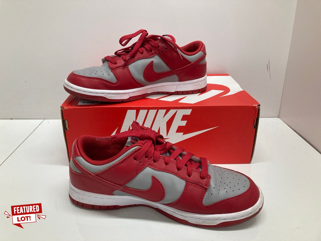 Lot 277  
            Edinburgh SR20 - Delivery Only 

                
NIKE DUNK LOW UNLV SNEAKERS IN GREY LEATHER SIZE UK 6.5: LOCATION - TABLE 2