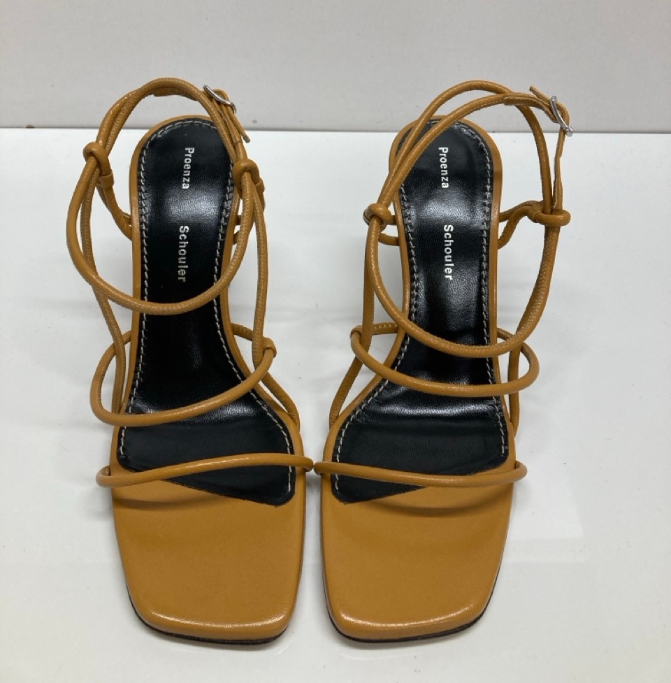 Lot 279  
            Edinburgh SR20 - Delivery Only 

                
PROENZA SCHOULER SQUARE STRAPPY SANDALS IN BROWN LEATHER SIZE UK 3: LOCATION - TA...