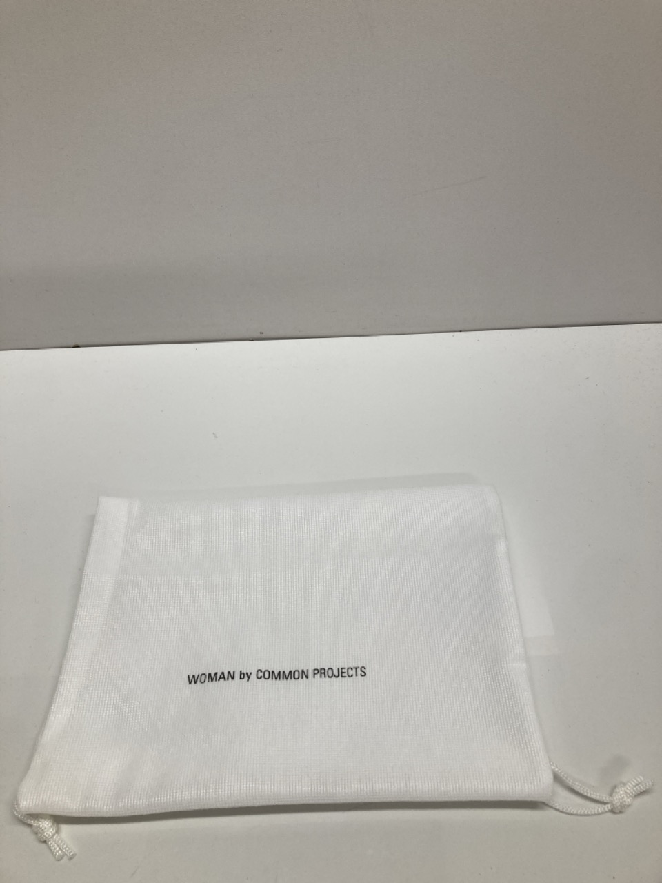 Lot 282  
            Edinburgh SR20 - Delivery Only 

                
COMMON PROJECTS TRACK 80 SNEAKERS IN GREY SUEDE SIZE UK 6.5: LOCATION - TABLE 2