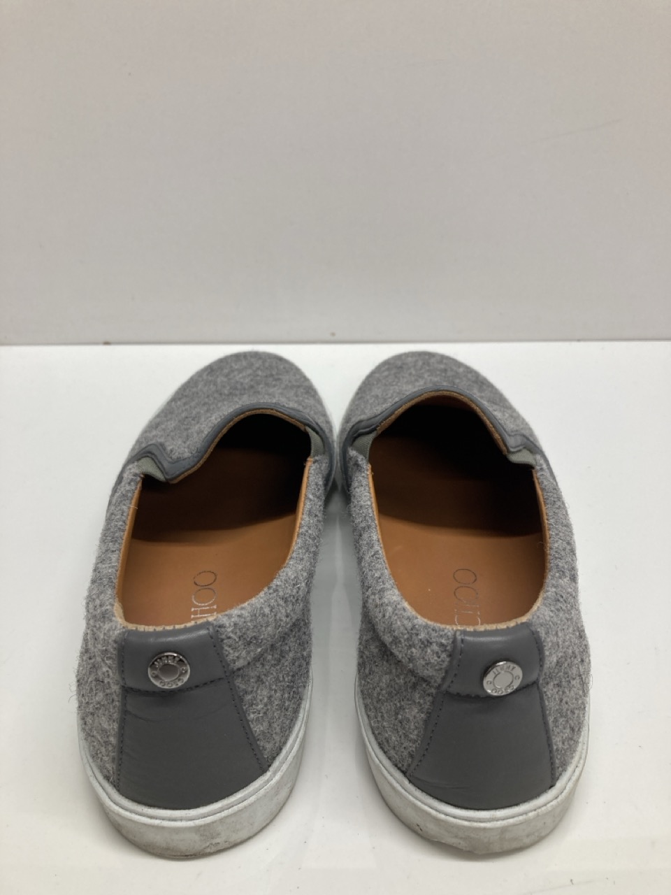 Lot 284  
            Edinburgh SR20 - Delivery Only 

                
JIMMY CHOO SLIP-ON LOAFERS IN GREY WOOL SIZE UK 5: LOCATION - TABLE 2