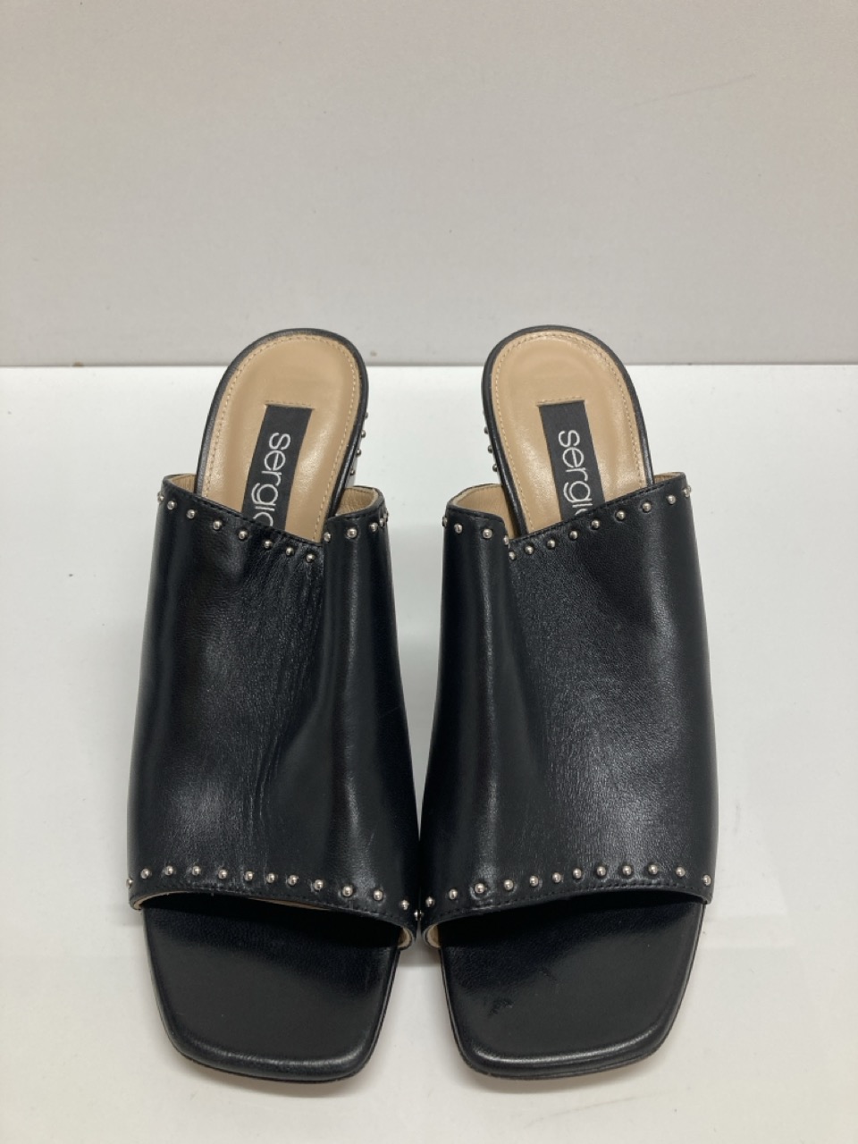 Lot 292  
            Edinburgh SR20 - Delivery Only 

                
SERGIO ROSSI STUDDED CHUNKY HEELS IN BLACK LEATHER SIZE UK 4: LOCATION - TABLE 2