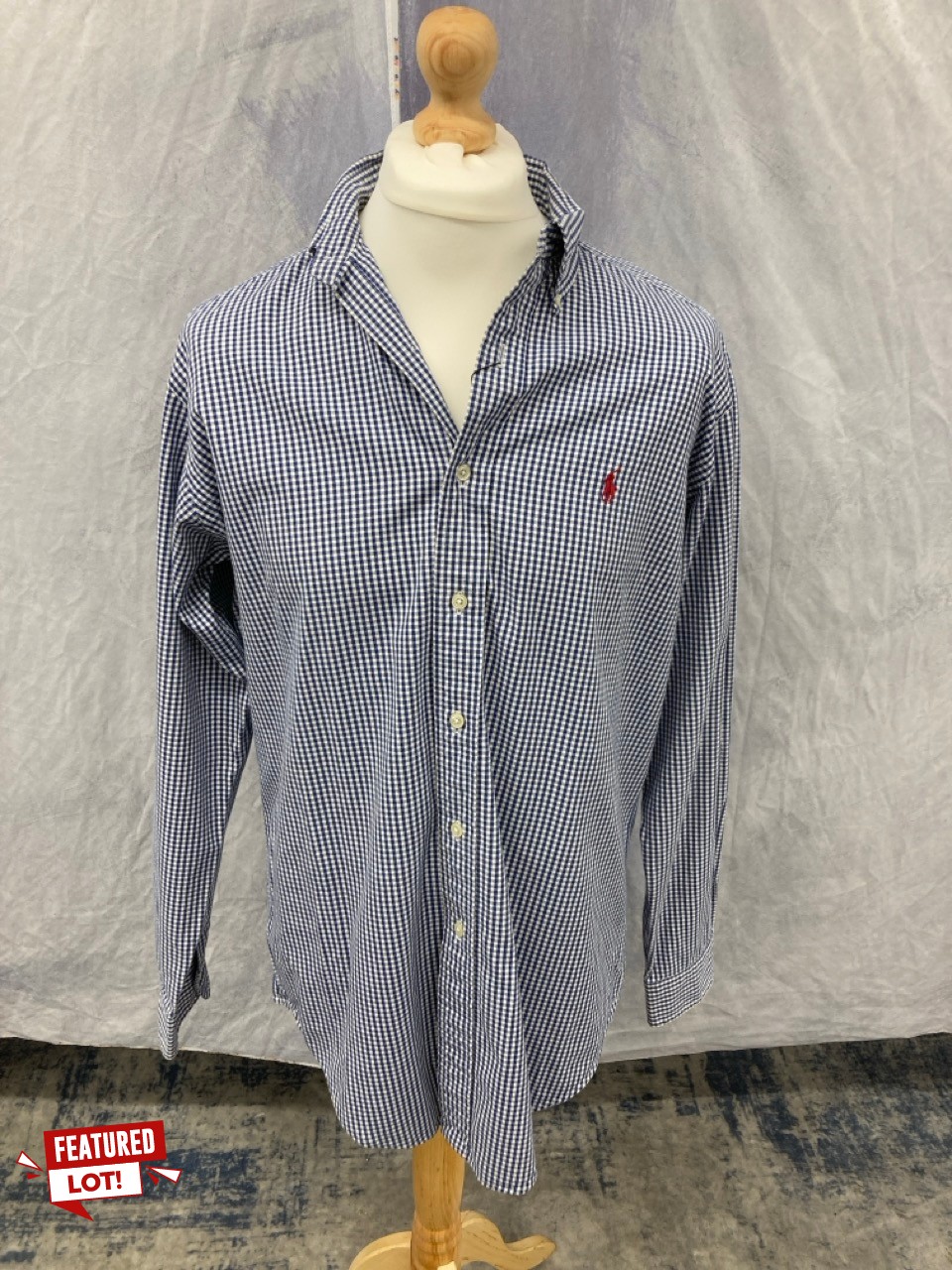 Lot 298  
            Edinburgh SR20 - Delivery Only 

                
POLO RALPH LAUREN GINGHAM CHECK SHIRT IN BLUE OXFORD COTTON SIZE 39: LOCATION - R...