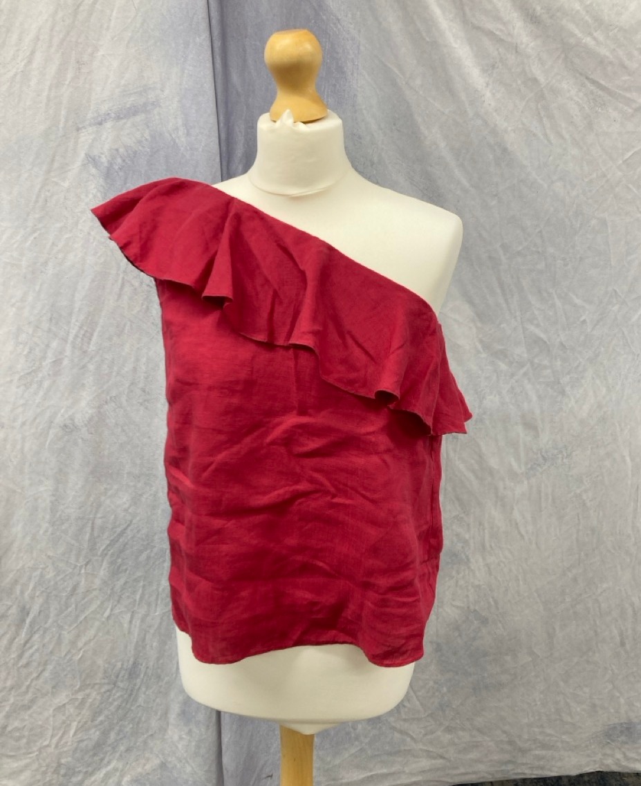 Lot 2  
            Edinburgh SR20 - Delivery Only 

                
ISABEL MARANT THOM ONE-SHOULDER TOP IN RED LINEN ( NO SIZE ): LOCATION - RAIL 3