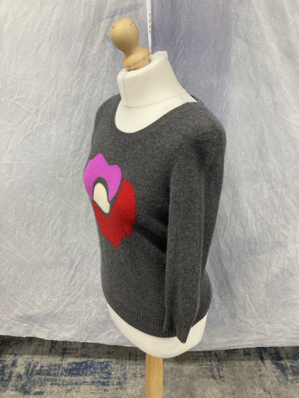 Lot 301  
            Edinburgh SR20 - Delivery Only 

                
DIANE VON FURSTENBERG FLORAL INTARSIA SWEATER IN GREY CASHMERE SIZE S: LOCATION -...