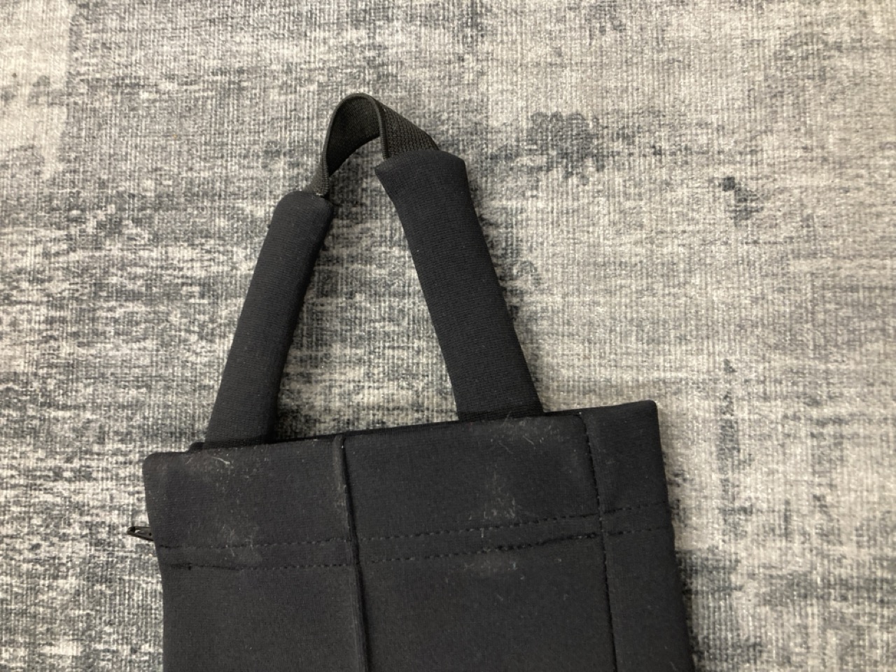 Lot 316  
            Edinburgh SR20 - Delivery Only 

                
BALENCIAGA STIR UP WITH ZIPPED POCKETS PANTS IN BLACK NEOPRENE SIZE M: LOCATION -...