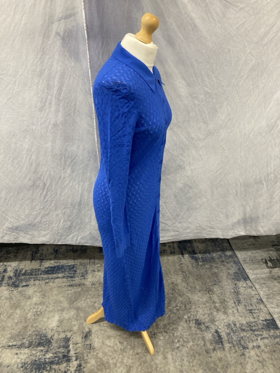 Lot 31  
            Edinburgh SR20 - Delivery Only 

                
MAJE MALINE KNIT SHIRTDRESS IN BLUE VISCOSE SIZE 2: LOCATION - RAIL 3