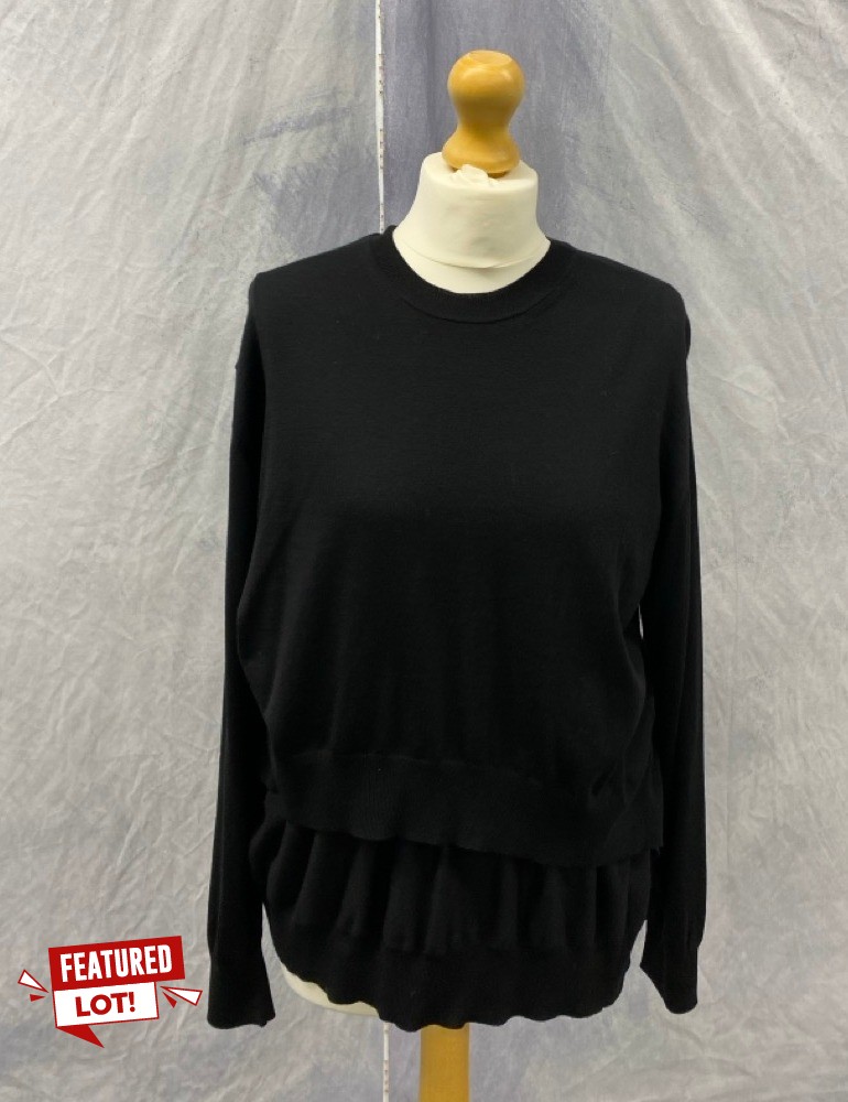 Lot 40  
            Edinburgh SR20 - Delivery Only 

                
ALEXANDER WANG CREW NECK  SWEATSHIRT WITH OVERLAP BACK IN BLACK COTTON SIZE M: LO...