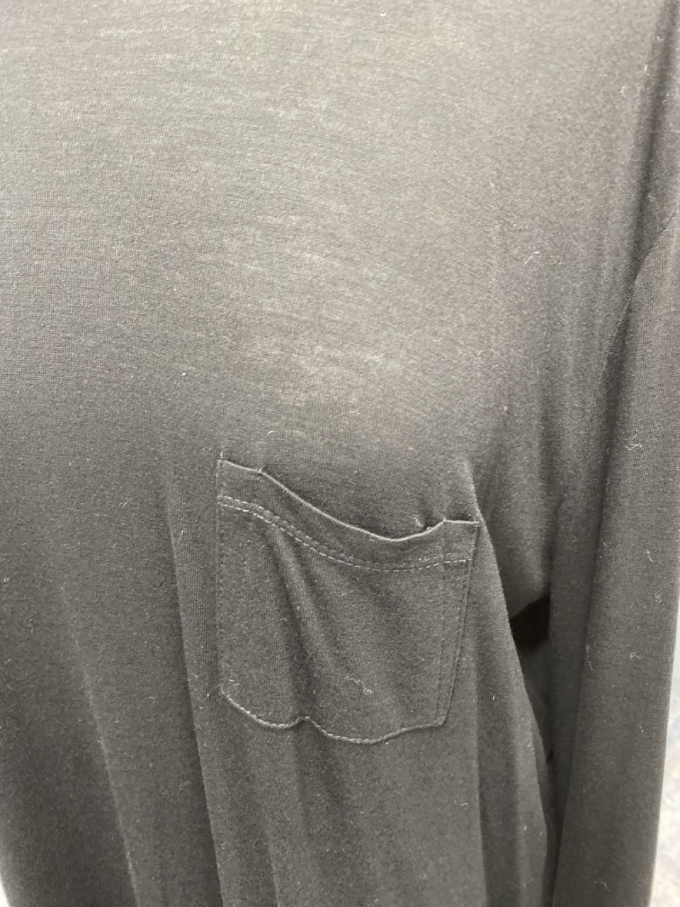 Lot 55  
            Edinburgh SR20 - Delivery Only 

                
ALEXANDER WANG LOOSE FIT LONG SLEEVE TOP IN BLACK RAYON SIZE L: LOCATION - RAIL 3