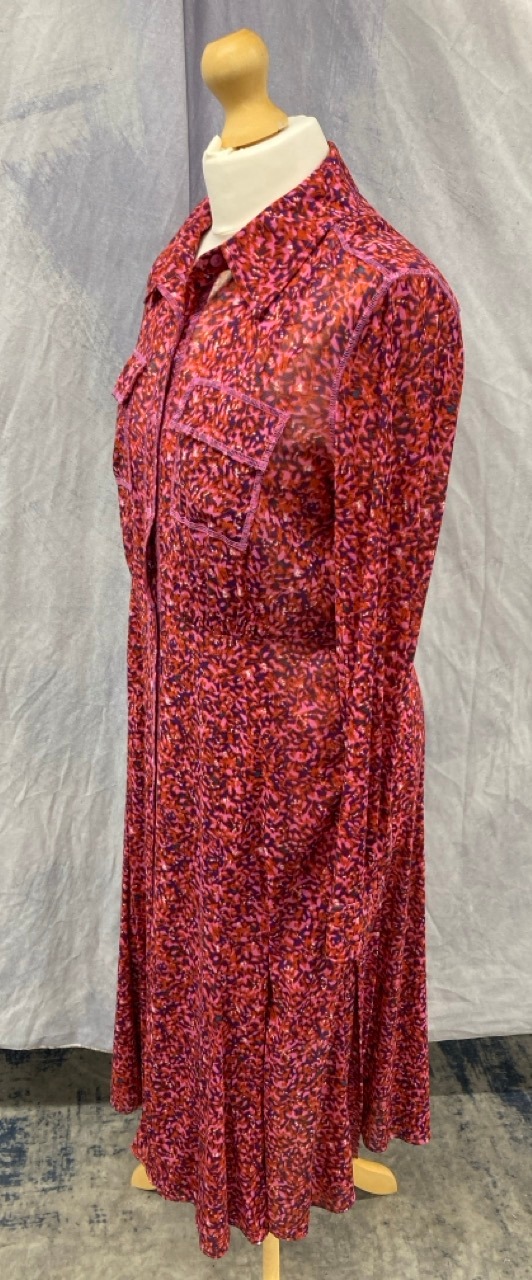 Lot 5  
            Edinburgh SR20 - Delivery Only 

                
DIANE VON FURSTENBERG SHIRT MIDI DRESS IN FLORAL PRINT POLYESTER SIZE M: LOCATION...